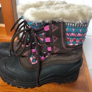 Girls boots